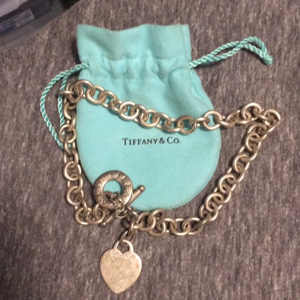 Women’s necklace